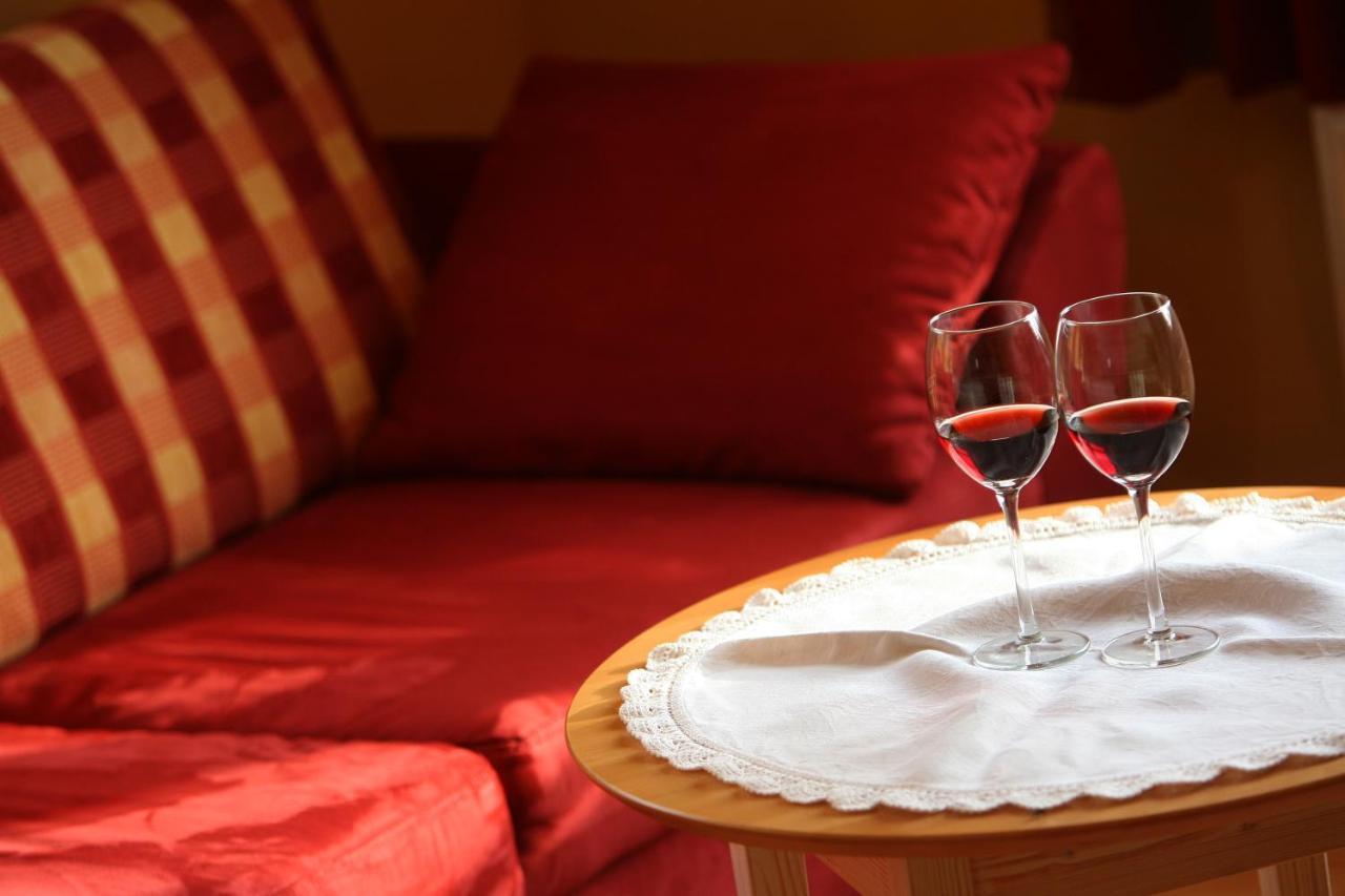 Weinhof Am Nussbaum Otel Willanzheim Dış mekan fotoğraf